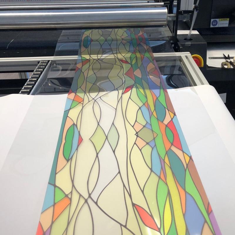 Печать на ударопрочных, бронирующих пленках