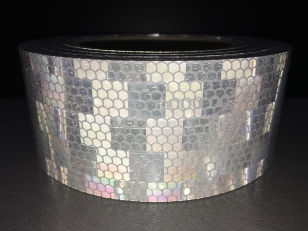 Светоотражающая лента Avery V6700-B белый 50ммx50м