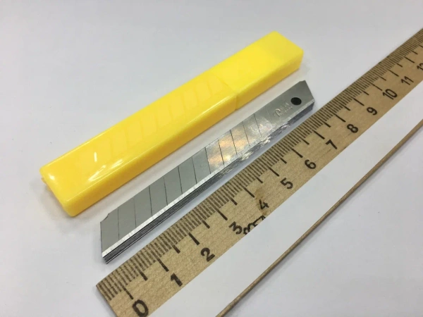 Лезвия стандарт (RIGANG) 45 С/30С уп.10шт. 9мм