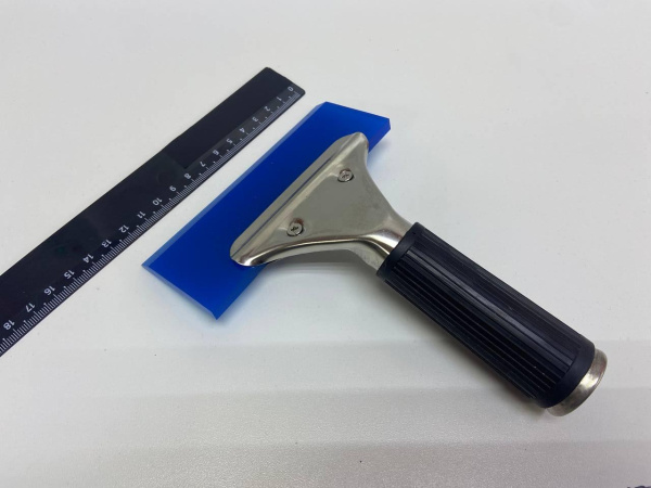 Металлическая выгонка с полиуретановой синей вставкой blue max(16*13см)