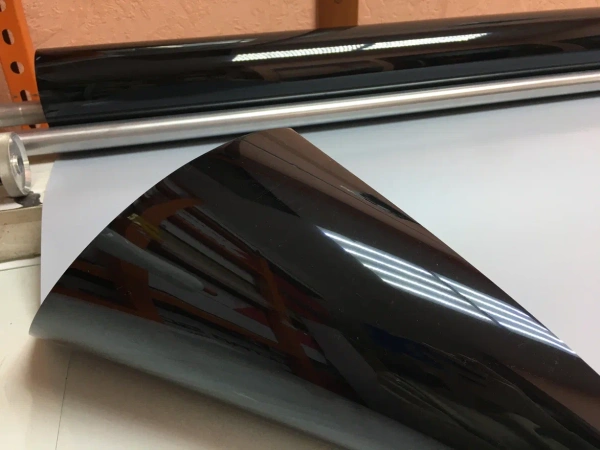 Черная глянцевая гибридная TPH BLACK Solarnex пленка (1,52мх15м),