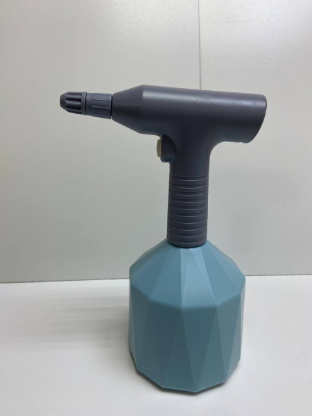 Распылитель автоматический аккумуляторный, 1 литр /спрейер для мойки машины, уборки дома, пульверизатор