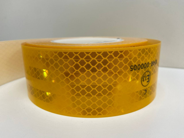 EZ-E4H, Желтый, 50мм x 50м Лента светоотражающая для контурной маркировки Корея, пог.м.