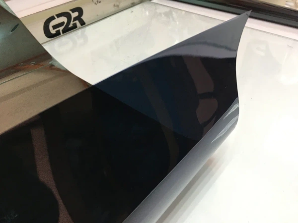 Тонировочная пленка Sun control 0,75м, с переходом цвета, зеленый/серый 20