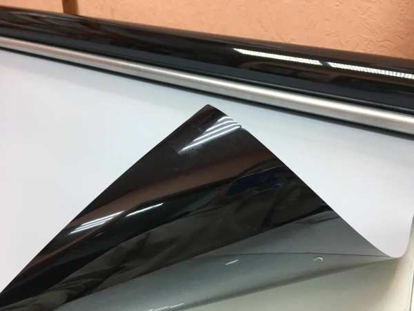 Черная глянцевая гибридная TPH BLACK Solarnex пленка (1,52мх15м),