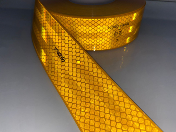 EZ-E4H, Желтый, 50мм x 50м Лента светоотражающая для контурной маркировки, Корея, рулон