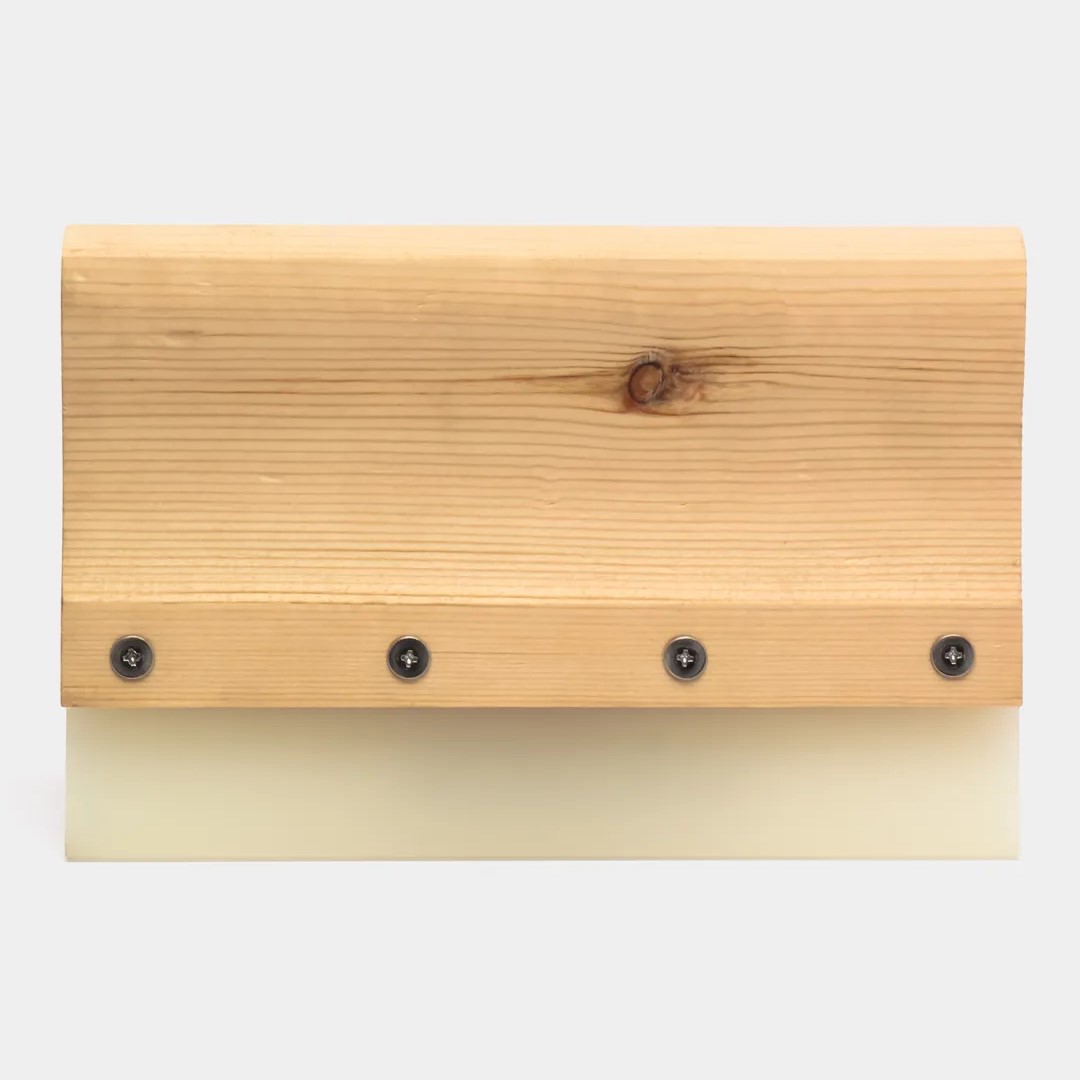 Выгонка полиуретановая с деревянной ручкой(21*12см) GA76