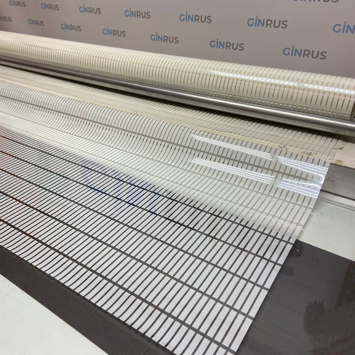 Декоративная пленка USB PF 03-1, прямоугольник белый 6х46мм