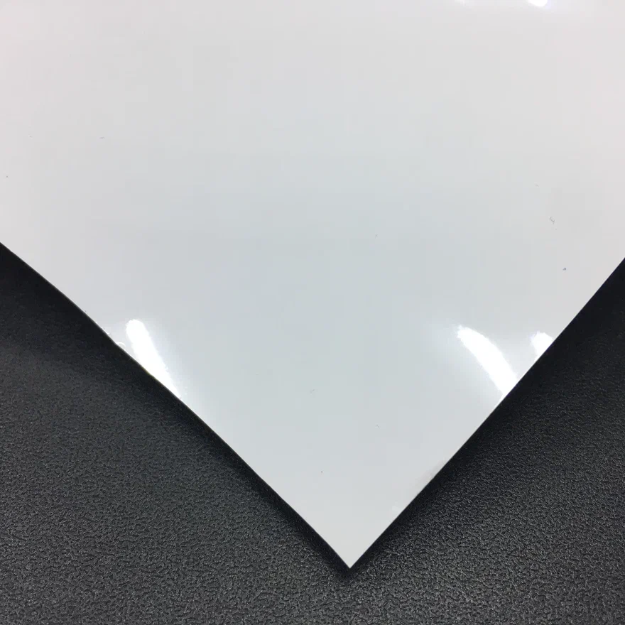 Пленка декоративная PF 00-1 (белая непрозрачная глянцевая USB) 1,52*30м