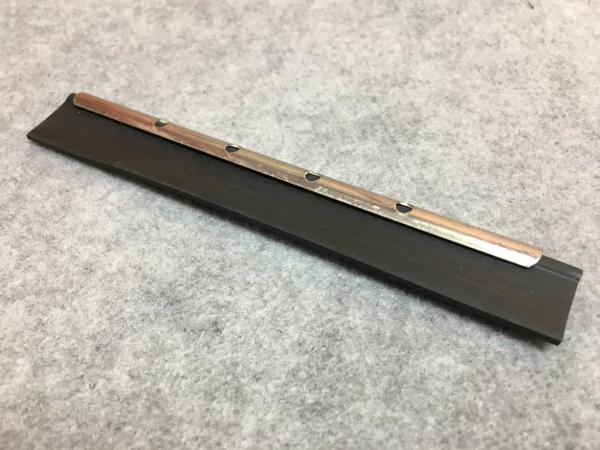 Резина с метал.кантом, 14 см