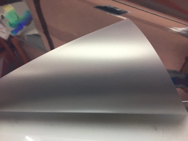 Декоративная пленка USB SILVER MATT  1.52*30м, серебро зерк-мат