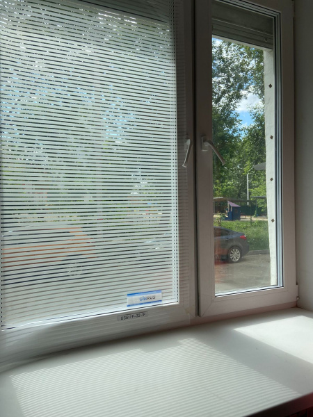 Декоративная пленка USB PF-32-1F, полоса 10 мм, полупрозрачная 1,52*30м (пог.м)